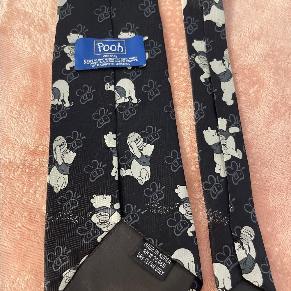 Charming Black and White Cartoon Print Men's Tie - Picture 5 of 7